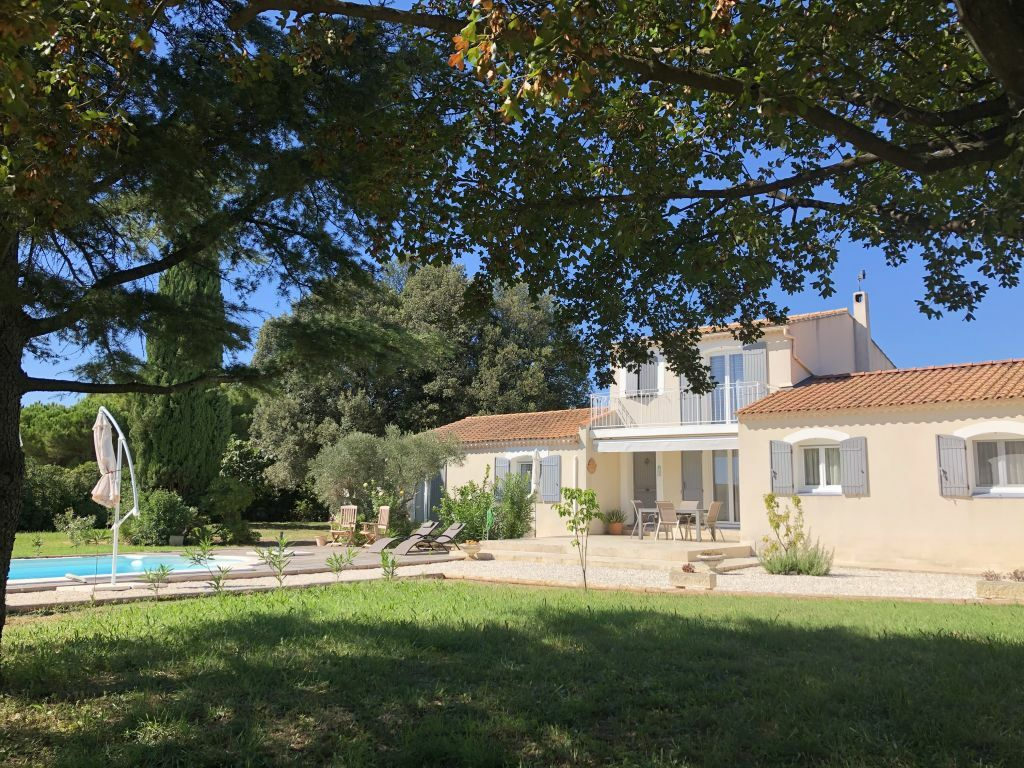 vente ARLES. EXCLUSIVITE. Magnifique villa avec piscine Pont de Crau