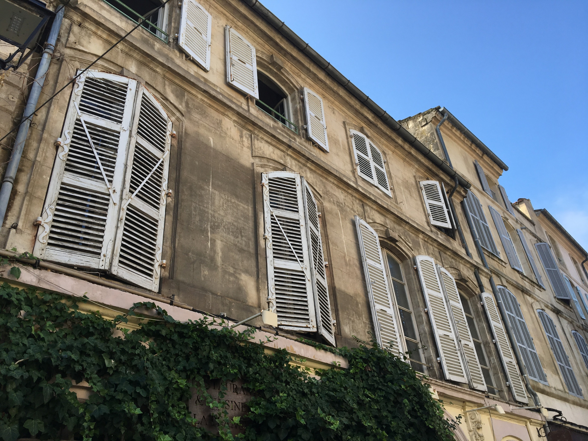 vente ARLES. EXCLUSIVITE studio centre ville proche Arènes. | Agence de
